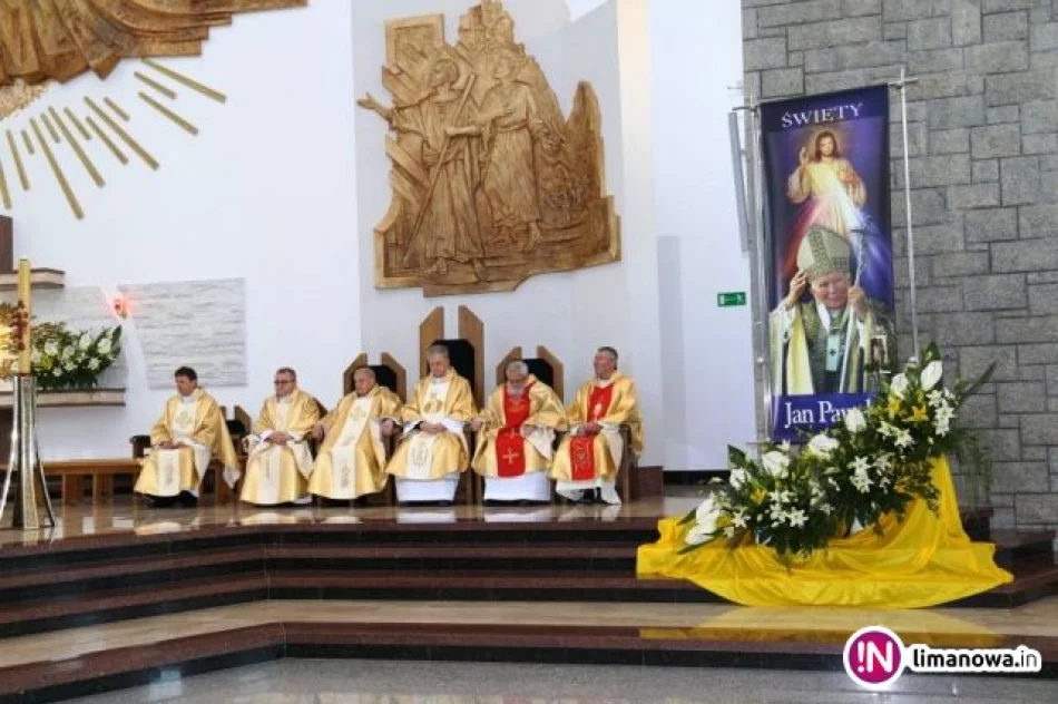 10-lecie nadania szkole imienia Papieża-Polaka - zdjęcie 2