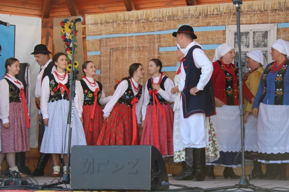 I miejsce dla Zespołu "Kijom Worci"  na Festiwalu Beskidzka Podkówecka - zdjęcie 4
