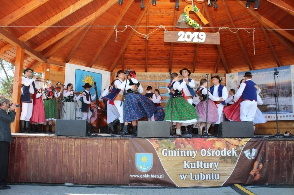 I miejsce dla Zespołu "Kijom Worci"  na Festiwalu Beskidzka Podkówecka - zdjęcie 11