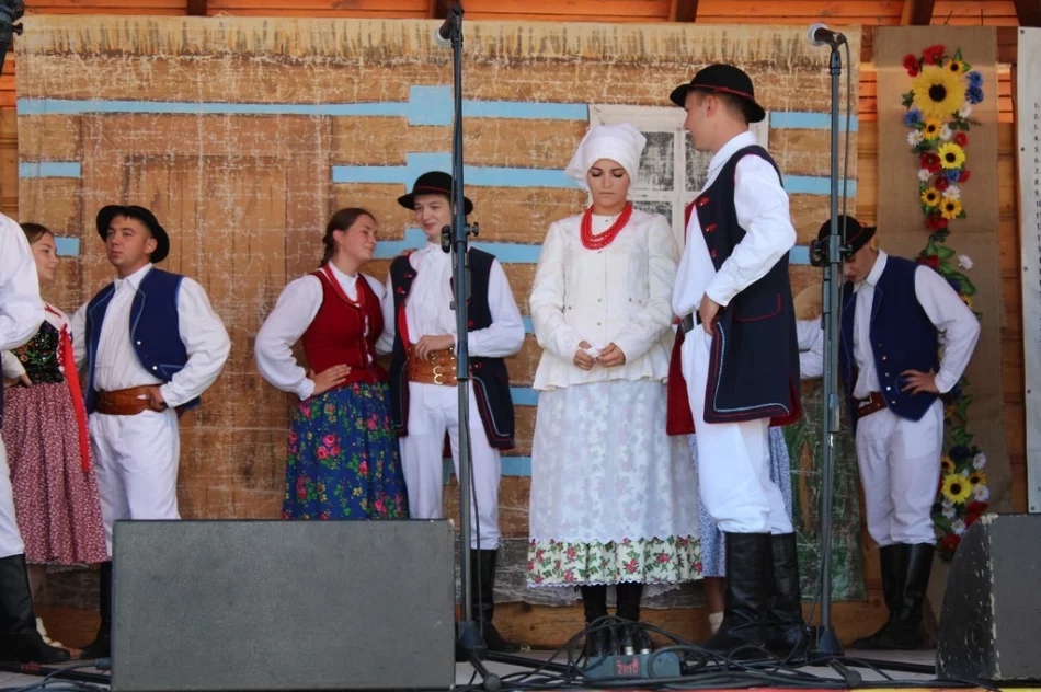 I miejsce dla Zespołu "Kijom Worci"  na Festiwalu Beskidzka Podkówecka - zdjęcie 15