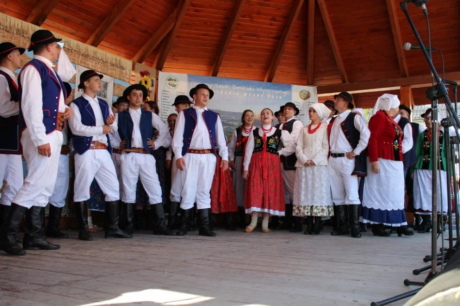 I miejsce dla Zespołu "Kijom Worci"  na Festiwalu Beskidzka Podkówecka - zdjęcie 18