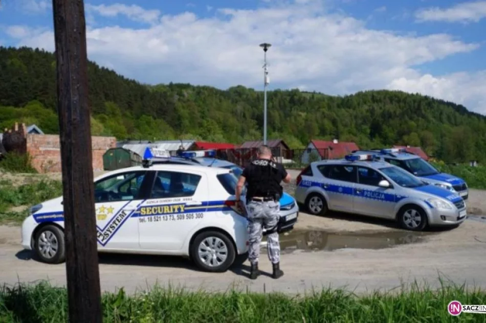 Domek letniskowy na kółkach wjechał do osady romskiej w Maszkowicach – co dalej? - zdjęcie 2