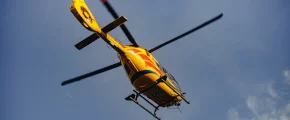 Potrącony rowerzysta, wezwano śmigłowiec LPR - zdjęcie główne