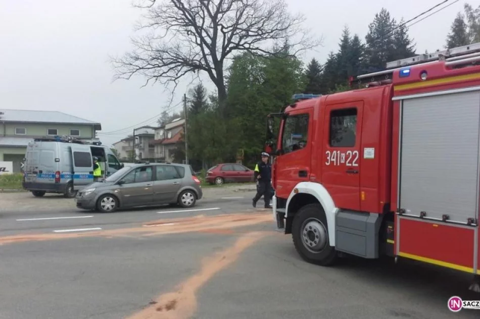 Nowy Sącz: zderzenie na ulicy  Grabowej. Dwoje rannych - zdjęcie 2
