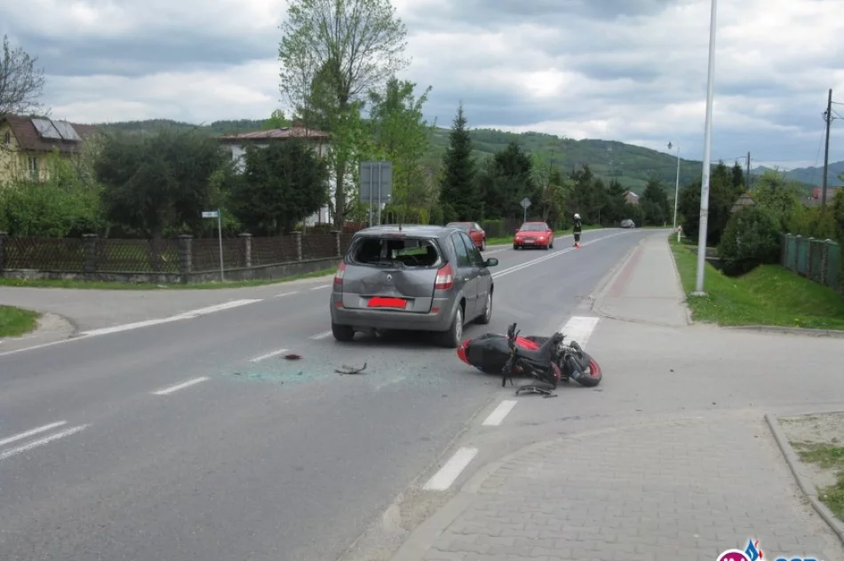Kolizja samochodu z motorowerem i dwóch nietrzeźwych - zdjęcie 2