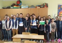 Trójka gra w cymbergaja, hacele i palanta - zdjęcie główne