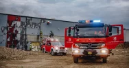 50 strażaków gasiło pożar hali produkcyjnej - zdjęcie 4