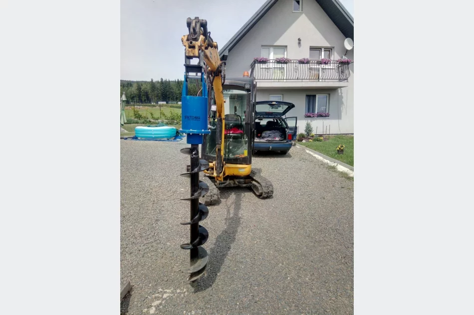 wiertnica minikoparka wiercenie pod słupki - zdjęcie 2