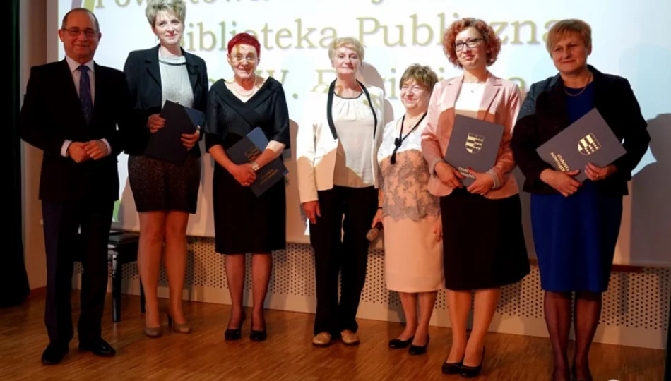 Starosta nagrodził bibliotekarzy - zdjęcie 1