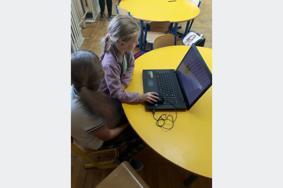 Odblaskowe spotkanie z rodzicami w SP w Mordarce - zdjęcie 2