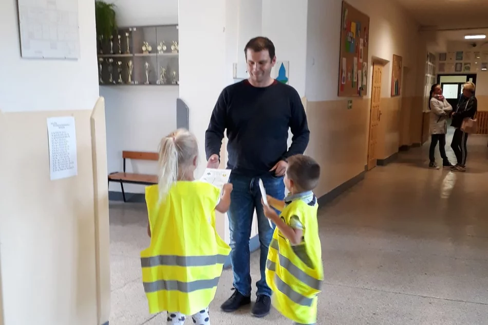 Odblaskowe spotkanie z rodzicami w SP w Mordarce - zdjęcie 9