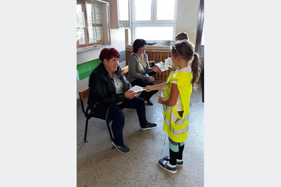 Odblaskowe spotkanie z rodzicami w SP w Mordarce - zdjęcie 13