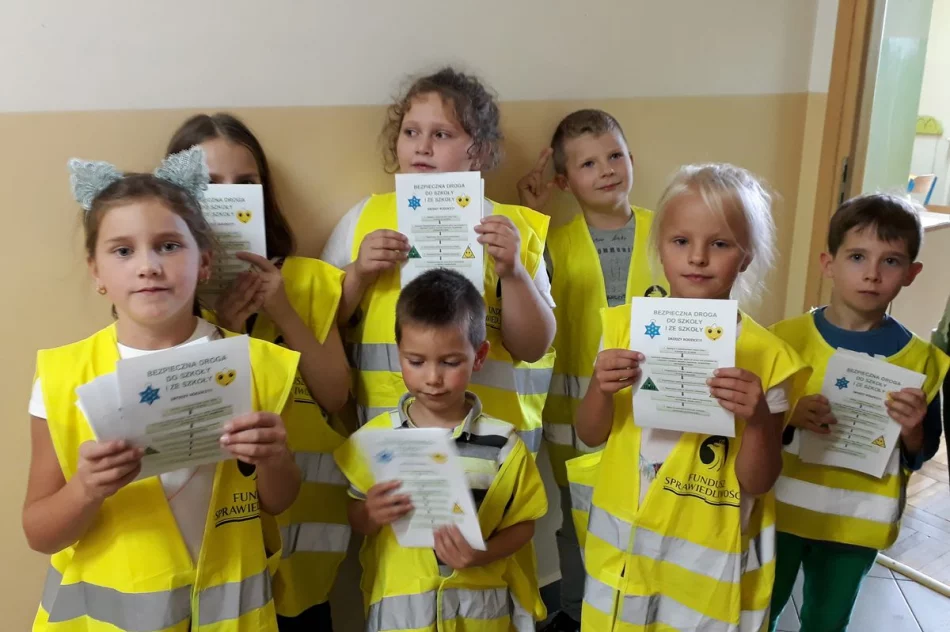 Odblaskowe spotkanie z rodzicami w SP w Mordarce - zdjęcie 18