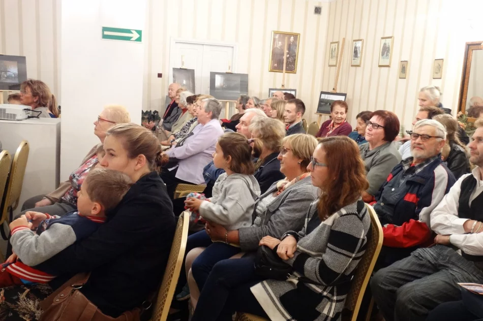 Perfekcja chwili Jana Dutki - relacja z wernisażu - zdjęcie 5