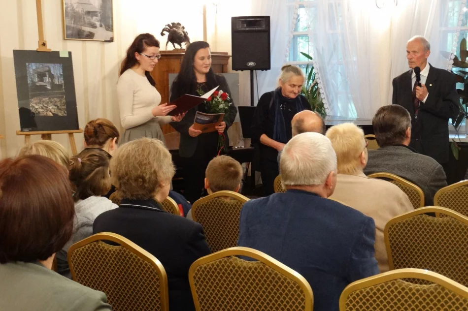 Perfekcja chwili Jana Dutki - relacja z wernisażu - zdjęcie 7