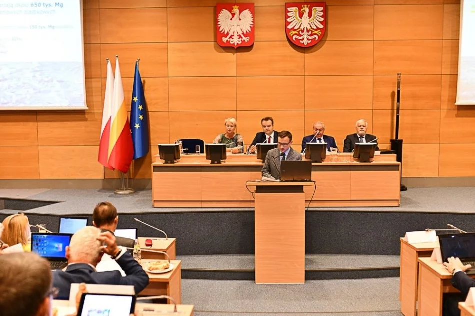 XIII sesja Sejmiku Województwa Małopolskiego - zdjęcie 2