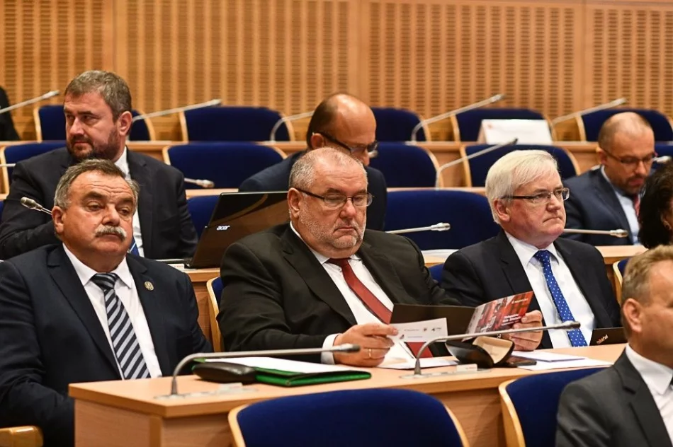 XIII sesja Sejmiku Województwa Małopolskiego - zdjęcie 3