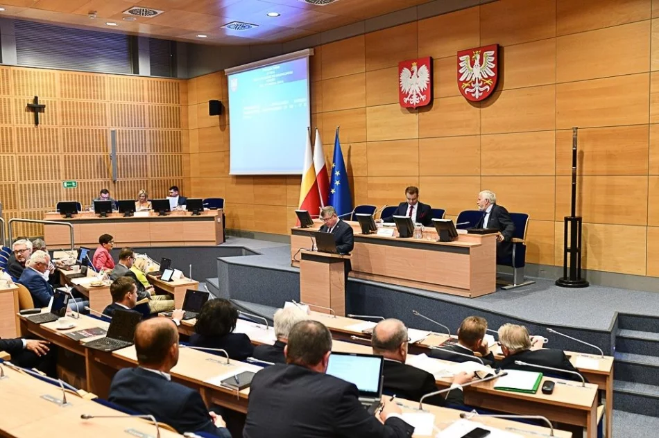 XIII sesja Sejmiku Województwa Małopolskiego - zdjęcie 13