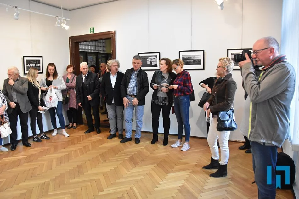 Wystawa fotografii pt. „Ekwiwalent” - zdjęcie 3