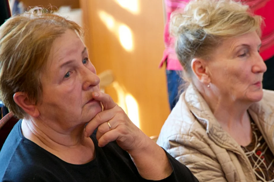 Zdecydowany protest mieszkańców - kolej rezygnuje z budowy placu przeładunkowego na terenie osiedla - zdjęcie 4