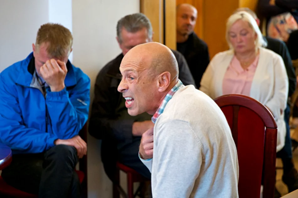 Zdecydowany protest mieszkańców - kolej rezygnuje z budowy placu przeładunkowego na terenie osiedla - zdjęcie 5