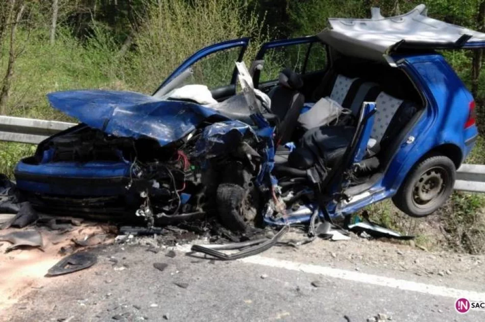 Naściszowa - zderzenie dwóch samochodów osobowych - zdjęcie 3