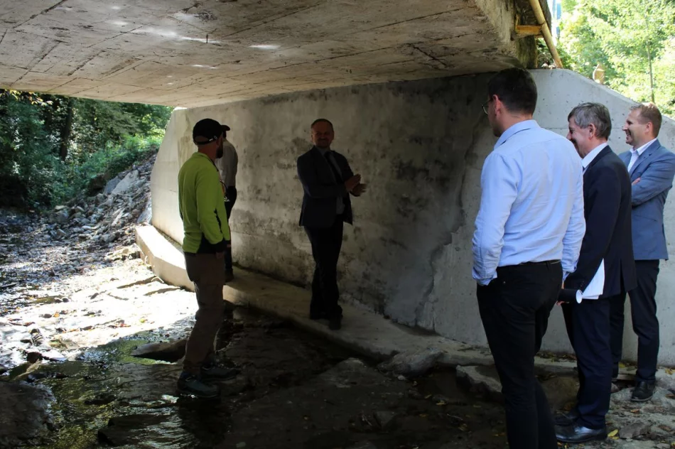 Kolejne drogi gminne po przebudowie odebrane - zdjęcie 7