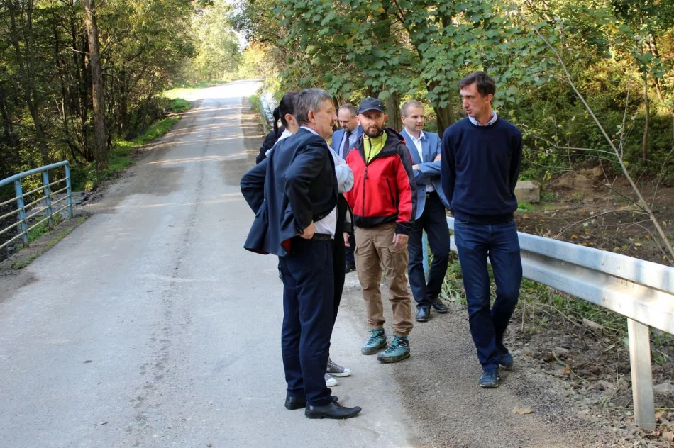 Kolejne drogi gminne po przebudowie odebrane - zdjęcie 8