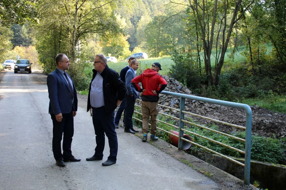 Kolejne drogi gminne po przebudowie odebrane - zdjęcie 9