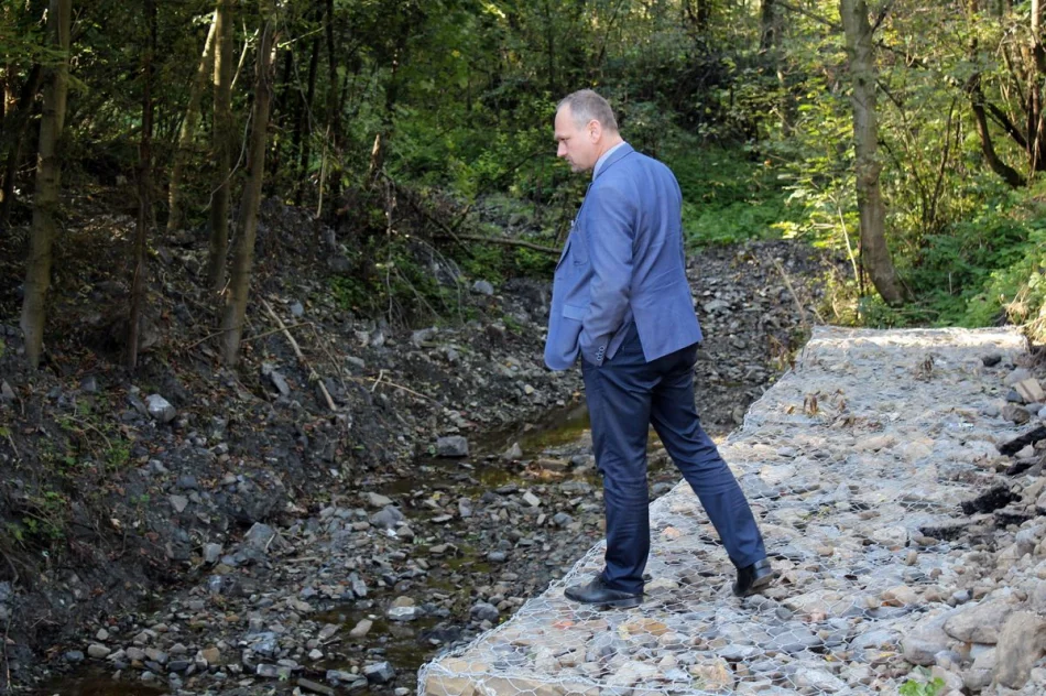 Kolejne drogi gminne po przebudowie odebrane - zdjęcie 15