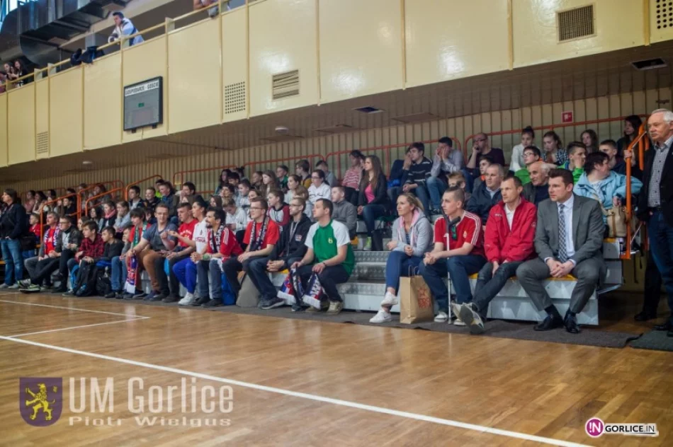 Zawodnicy 'Białej Gwiazdy' na spotkaniu z mieszkańcami - zdjęcie 2