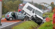 Zderzenie pojazdów na "krajówce", dwie osoby ranne - zdjęcie 3