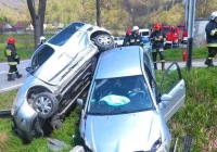 Zubrzyk: zderzenie dwóch samochodów osobowych - zdjęcie główne