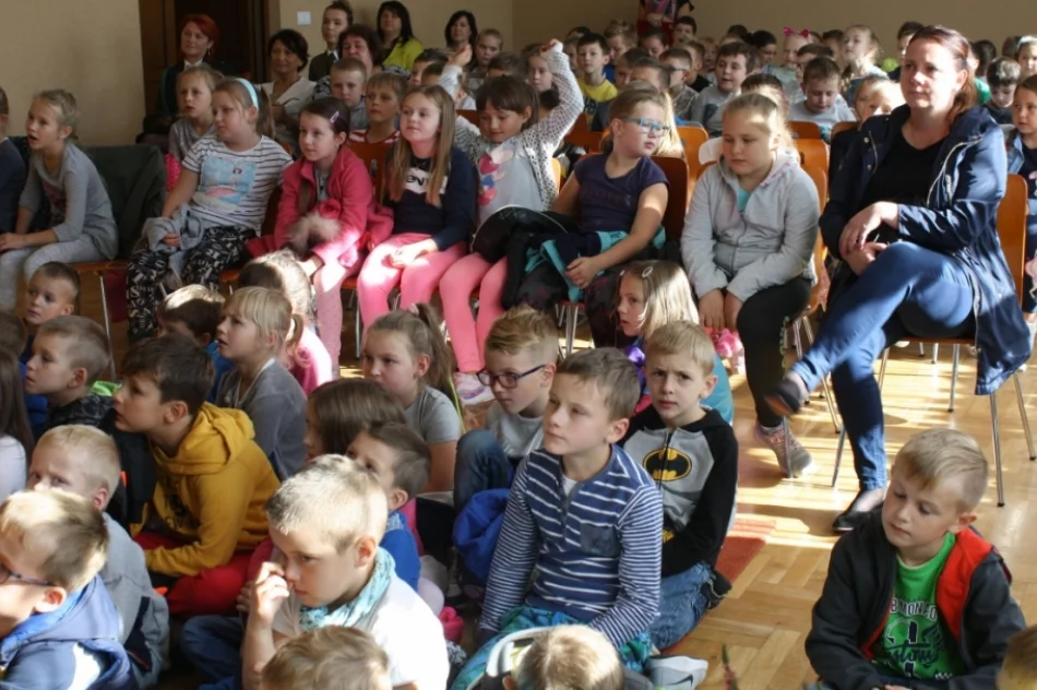 Ogólnopolski Dzień Głośnego Czytania w gminnych bibliotekach - zdjęcie 7