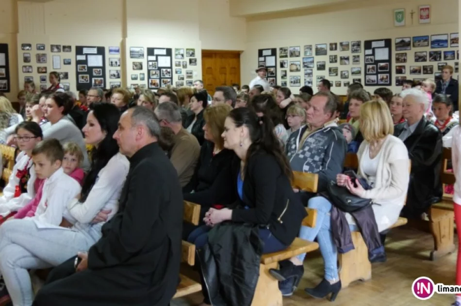 Ponad 60 wykonawców na Gminnym Przeglądzie Pieśni Regionalnej - zdjęcie 2
