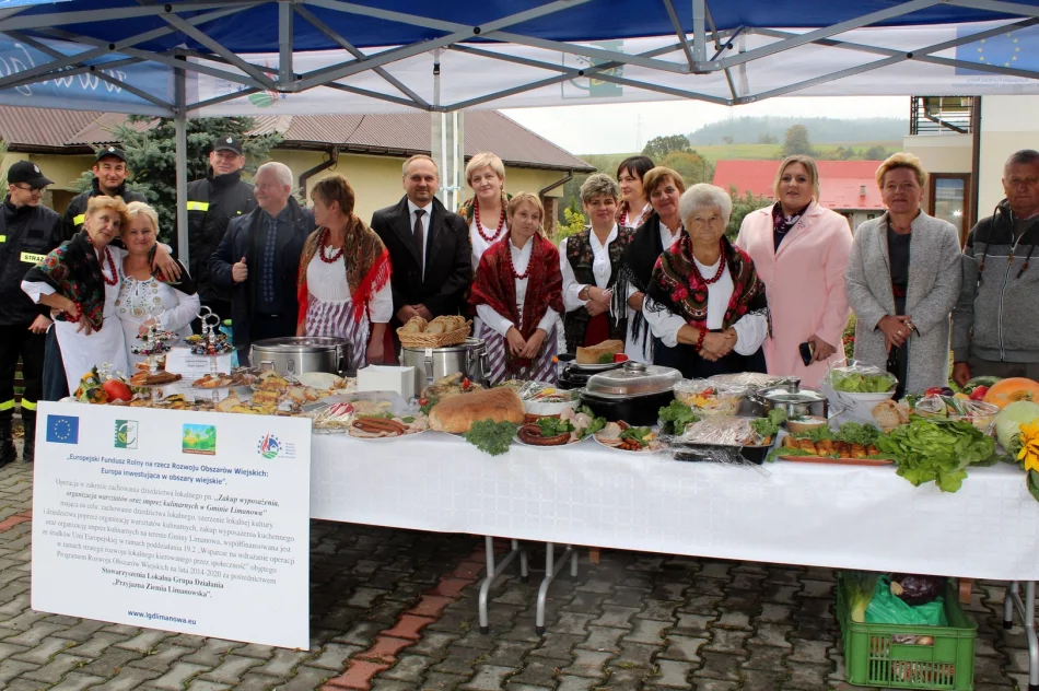 W Siekierczynie odbył się Piknik Rodzinny z Świętem Kapusty - zdjęcie 16