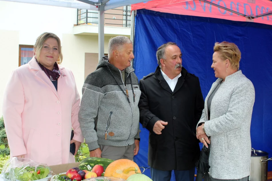 W Siekierczynie odbył się Piknik Rodzinny z Świętem Kapusty - zdjęcie 19