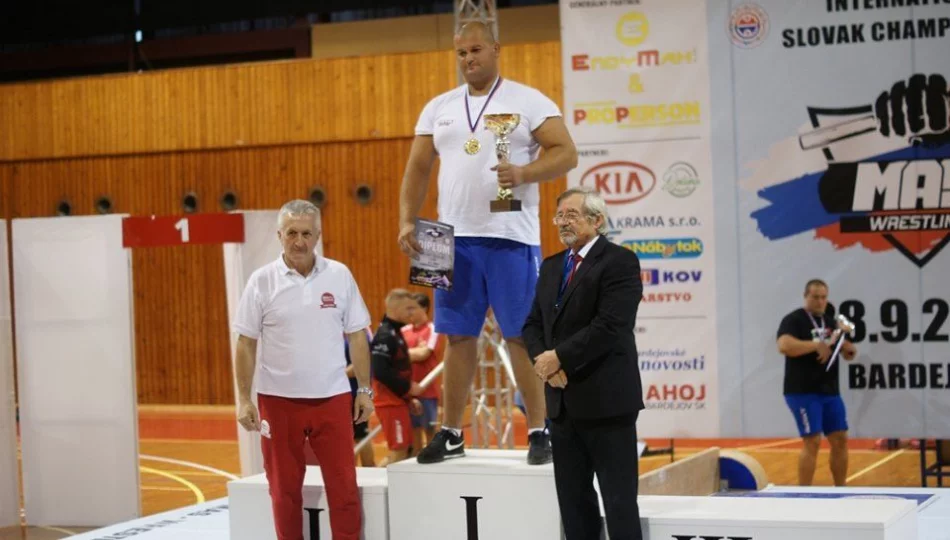 Strongman ze Starej Wsi Mistrzem Słowacji. Sprawdzian przed Pucharem Świata. - zdjęcie 1