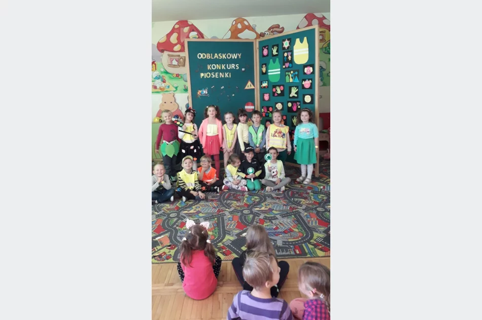 Odblaskowy konkurs piosenki w Szkole Podstawowej w Mordarce - zdjęcie 8
