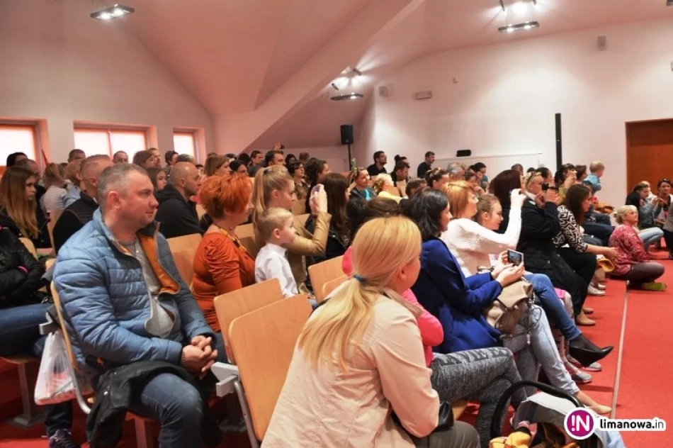 XV Wiosenny Przegląd Młodych Solistów i Zespołów - zdjęcie 2