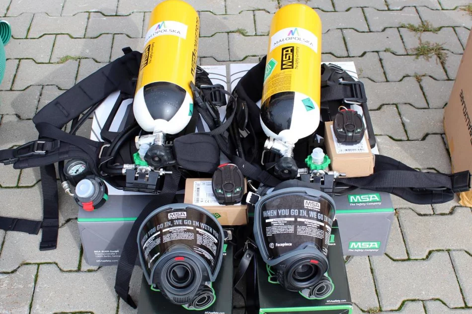 Sprzęt zapewniający gotowość bojową trafił do jednostek OSP z gminy Limanowa - zdjęcie 9