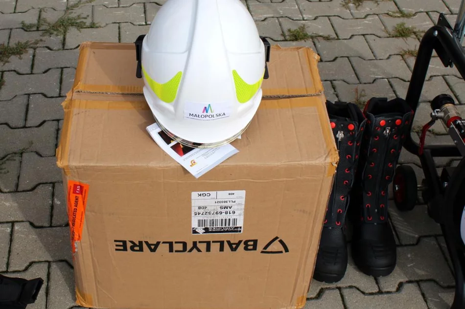 Sprzęt zapewniający gotowość bojową trafił do jednostek OSP z gminy Limanowa - zdjęcie 10