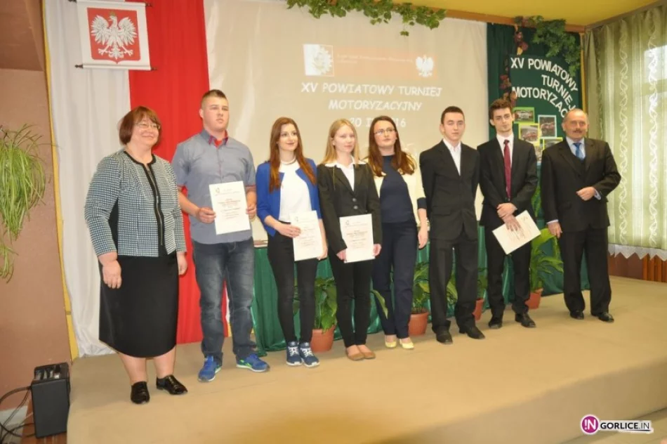 Nauka się opłaca - najzdolniejsi uczniowie dostali stypendia - zdjęcie 4