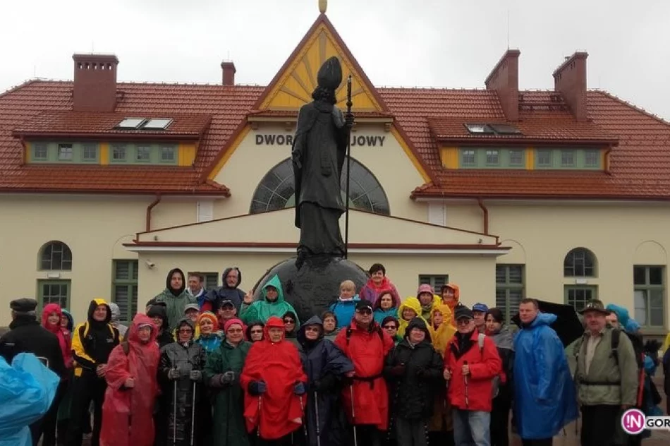 Rozpoczęcie sezonu z dyplomem dla gorlickich turystów - zdjęcie 3