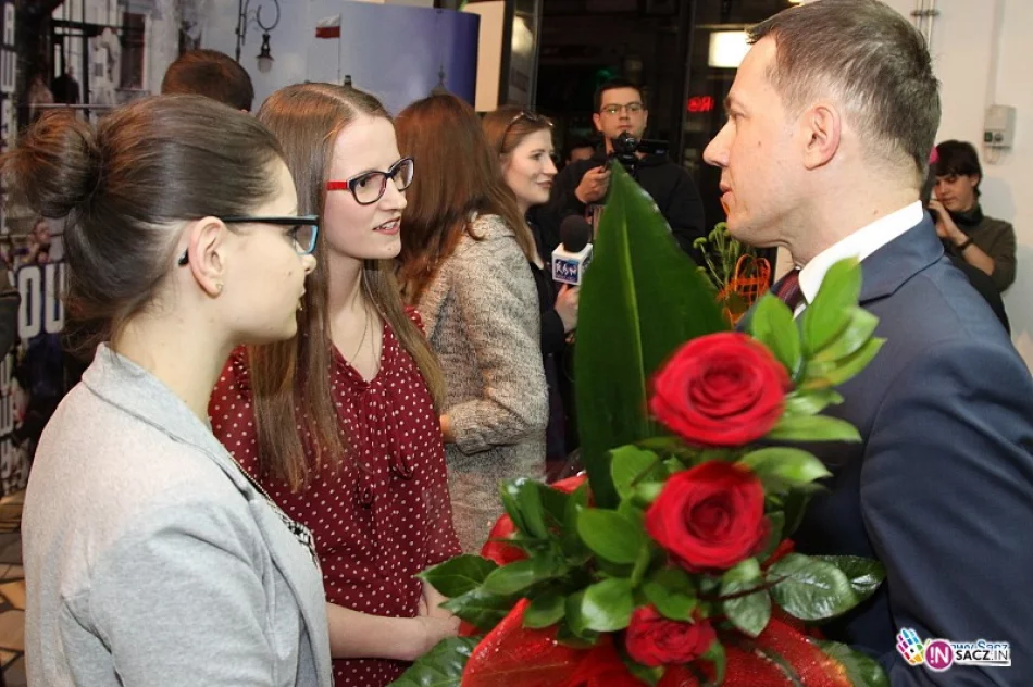 Nowy Sącz: Biskup Leszkiewicz poświęcił biuro Światowych Dni Młodzieży - zdjęcie 2