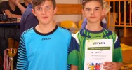 Mistrzostwa Gminy w Halowej Piłce Nożnej Chłopców - najlepsza drużyna z SP Mordarka - zdjęcie 3