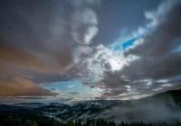 Silny wiatr - w porywach nawet 80 km/h - zdjęcie główne