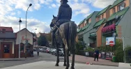 Po roku od oficjalnego odsłonięcia widać pierwsze uszkodzenia - zdjęcie 4