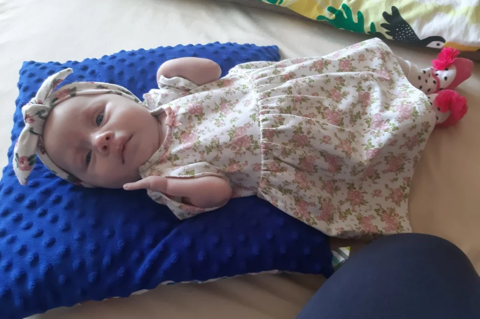 Rodzice potrzebują wsparcia w walce o sprawność i samodzielność ich córeczki - zdjęcie 4