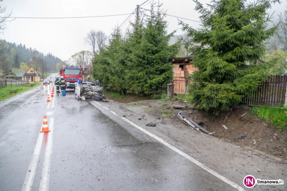 Dachowanie golfa, pięciu mężczyzn w szpitalu. Czterech nietrzeźwych, piątemu pobrano krew - zdjęcie 4